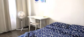 *Promo!* 2-Min to Train Station!