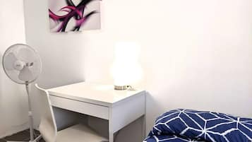 2 bedrooms, desk, iron/ironing board, free WiFi