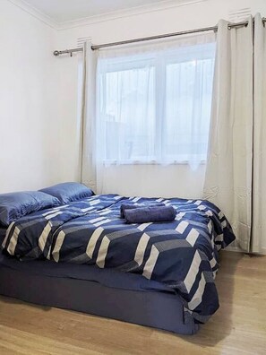 2 Schlafzimmer, Schreibtisch, Bügeleisen/Bügelbrett, kostenloses WLAN