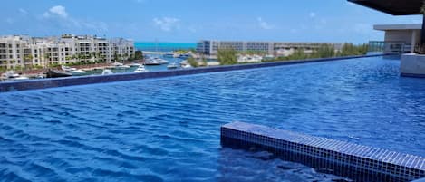 Apartment, 3 Bedrooms, Accessible, Smoking | Pool | Outdoor pool