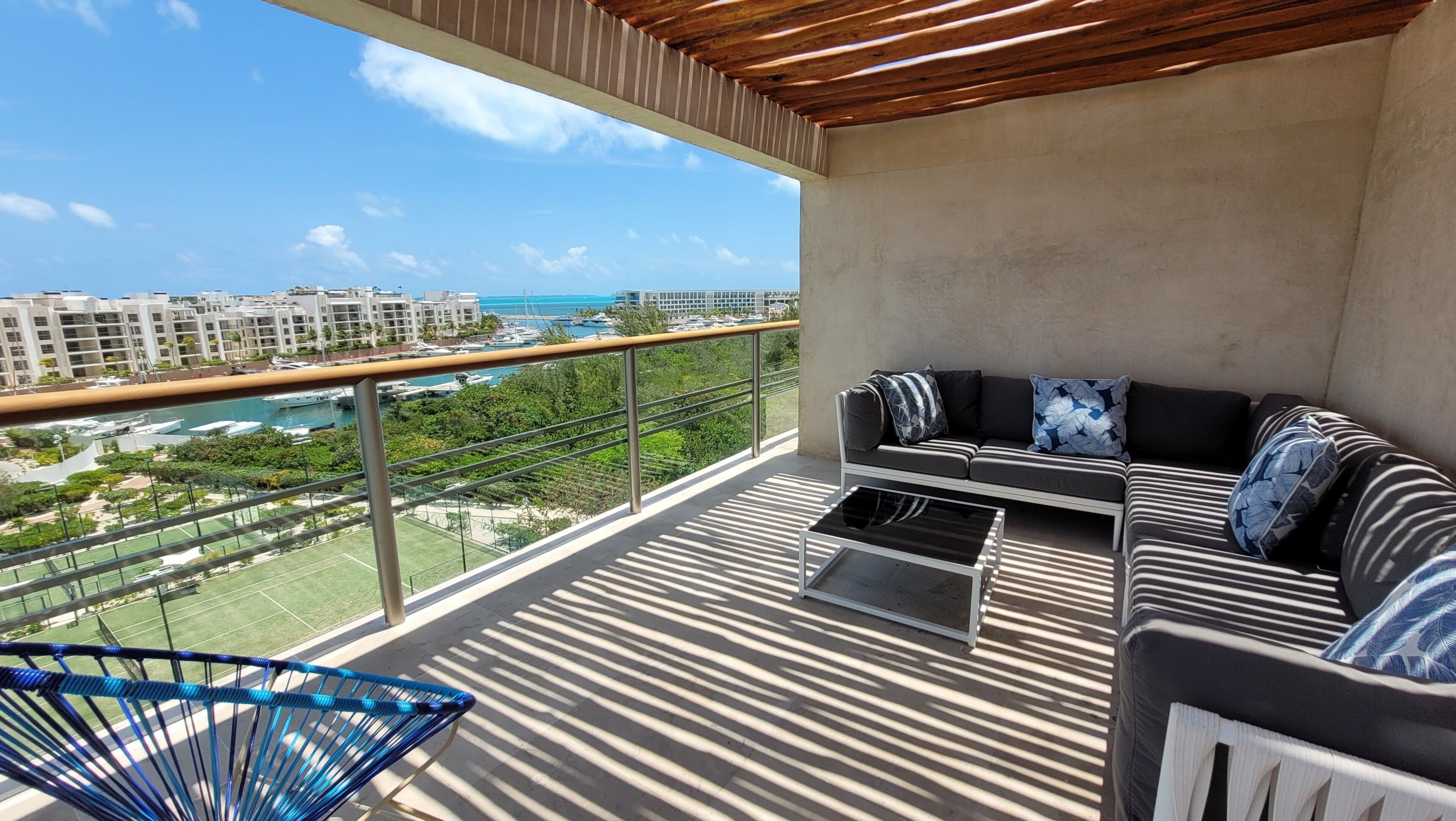 Apartment, 3 Bedrooms, Accessible, Smoking | Balcony