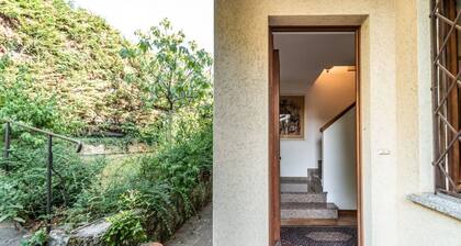 Visogliano Roomy Apt w/ Terrace near the Station