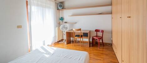 3 Schlafzimmer, Bügeleisen/Bügelbrett, WLAN, Bettwäsche