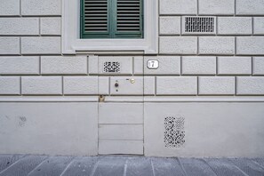 Exterior detail - University and San Marco Cozy Apartment (Firenze)