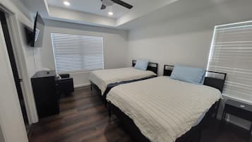4 bedrooms, iron/ironing board, free WiFi, bed sheets
