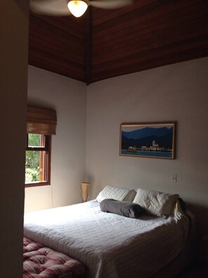 3 quartos, ferros/tábuas de passar roupa, Wi-Fi, roupa de cama