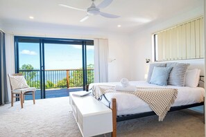 5 bedrooms, iron/ironing board, WiFi, bed sheets