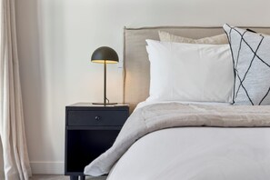 Leilighet – deluxe | 2 soverom, individuelt dekorert og individuelt innredet