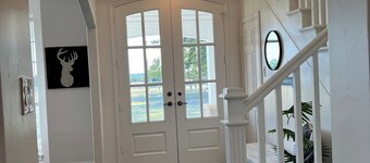 4 Bedroom Farmhouse on Private 148 acres with 5 Ponds