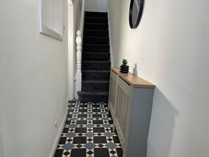 Interior - Entire Modern Home Middlesbrough  (Middlesbrough)