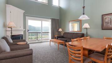 TV, fireplace, offices