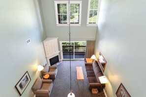 TV, offices - Okemo | 3BR + Loft Condo & Close to All Amenities (Ludlow)