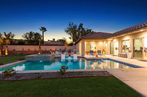 Palmer Retreat: #260334 3 BR, Pool, Spa, Foosball!