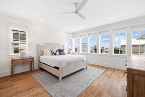 7 Schlafzimmer, Bügeleisen/Bügelbrett, Internetzugang, Bettwäsche