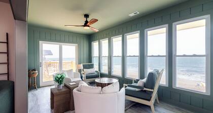 Sulla Sabbia-Oceanfront Bungalow;Stunning Ocean/Sunrise Views;Walk to Shops/Restaurants