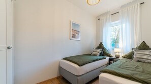 3 bedrooms, desk, iron/ironing board, WiFi - Watthuus - Tolle Ferienwohnung in Ruhiger Lage! (Krummhörn)