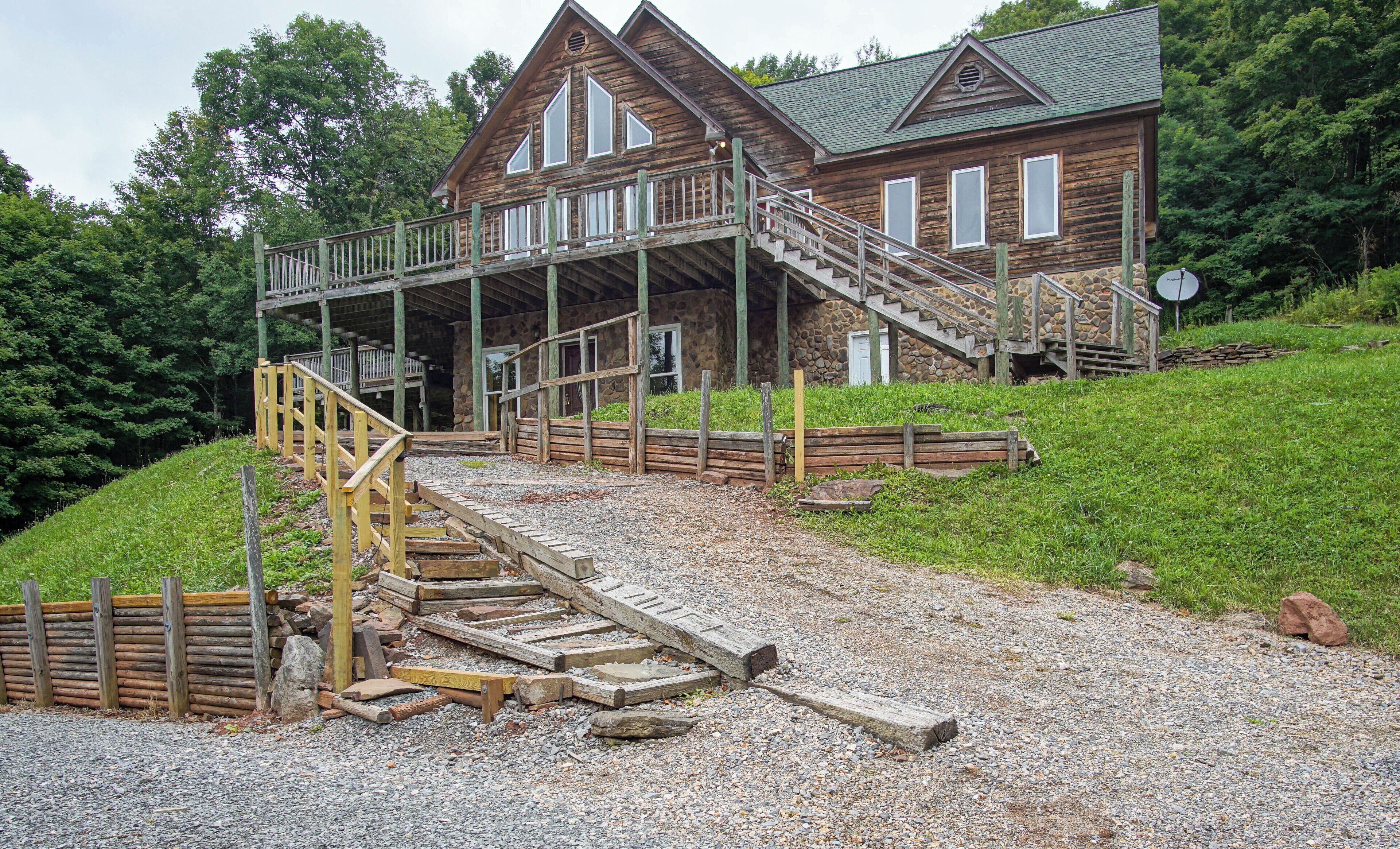 4 Br+ : Whitetail Lodge