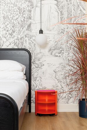 Suite 303 Iconic Corner King | Sábanas de algodón egipcio y ropa de cama de alta calidad