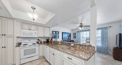 Available for Spring! Lazy Days Sea Cottage #1015