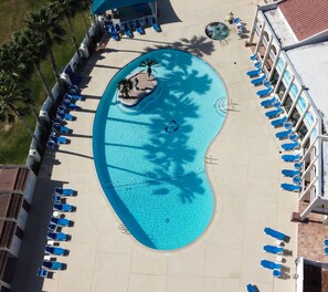 Piscina interna, piscina aquecida