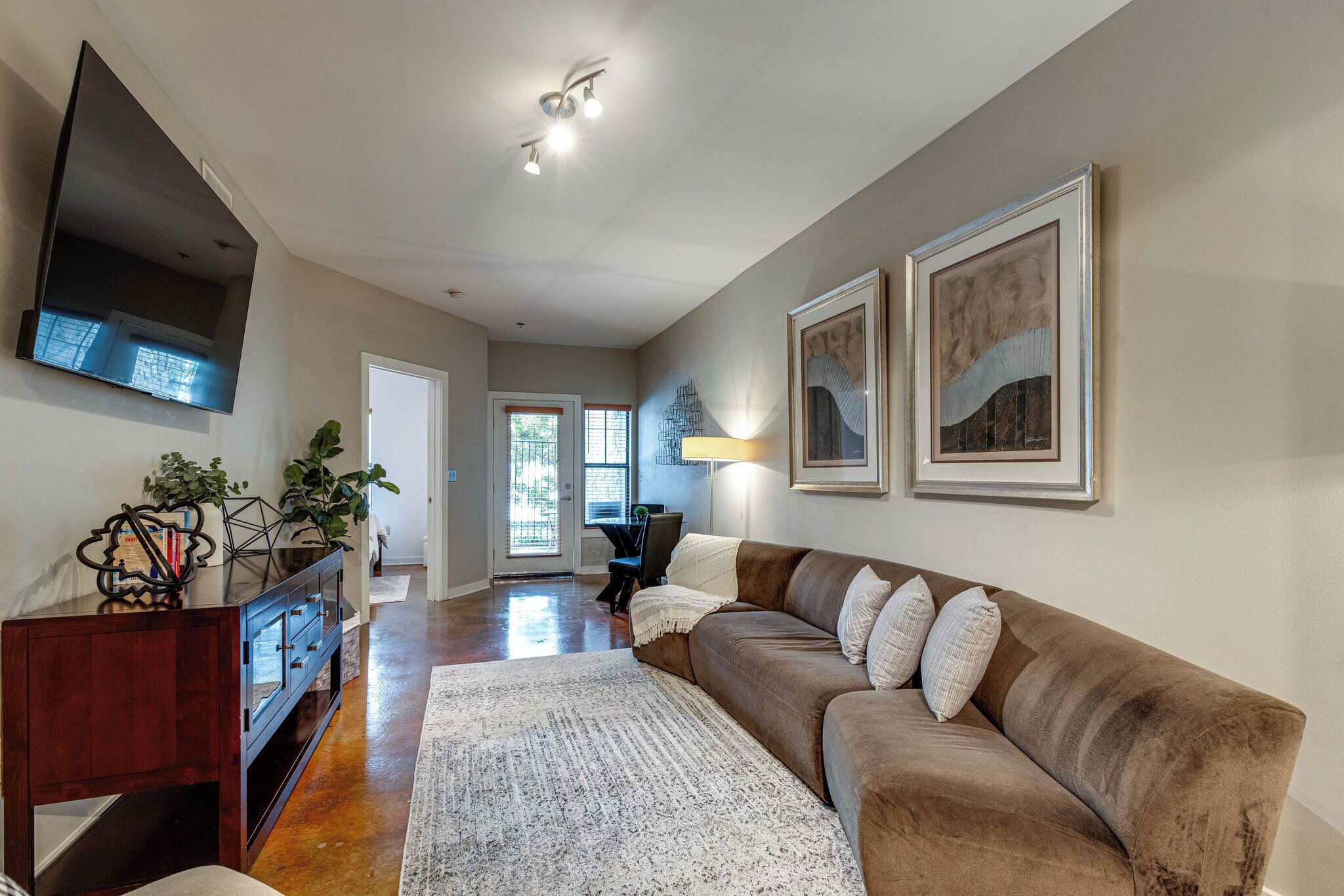 Heart of Midtown 1bd 1 ba Condo!