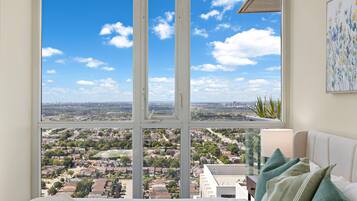 3 bedrooms, desk, iron/ironing board, travel cot