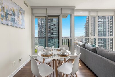 Luxury 2.5 Bedroom 2 Bathroom 1 Parking Spot Near SQ1 Condo Breathtaking Views!