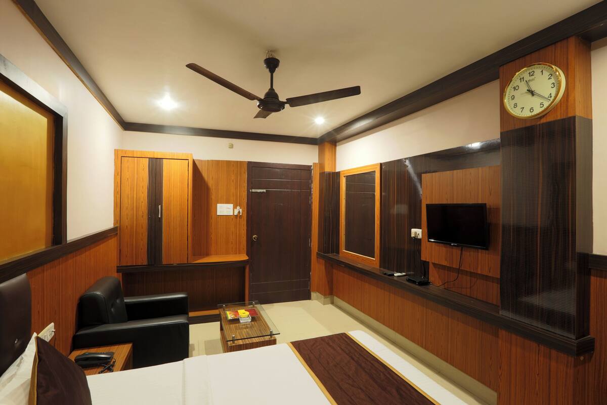 Habitación ejecutiva | 1 habitación, escritorio y espacio para trabajar con laptop