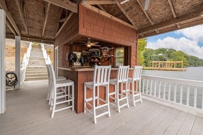 Bar (on property) - "HAPPY GO LAKEY": Endless Views, Pool, Expansive Deck, Jump Platform, Water Toys (Macon)