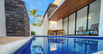 Family house, private pool and beach access.