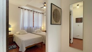 2 bedrooms, iron/ironing board, WiFi, bed sheets