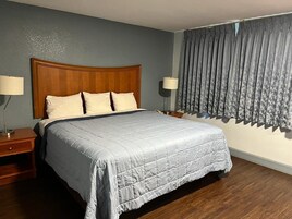 1 dormitorio, escritorio, wifi gratis y ropa de cama