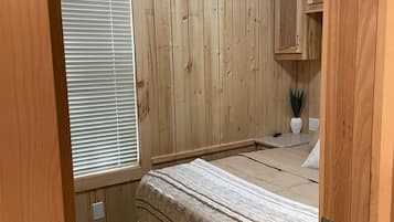 2 makuuhuonetta, Wi-Fi, vuodevaatteet