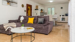 2 bedrooms - Apartments Ivan - 60 m From sea (Solta)