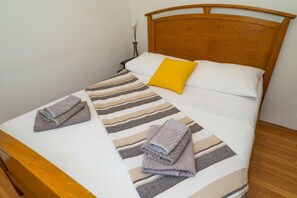 Apartment | 2 bedrooms - Apartments Ivan - 60 m From sea (Solta)