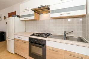 2 bedrooms - Apartments Ivan - 60 m From sea (Solta)