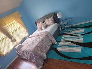 4 bedrooms, free WiFi, bed sheets