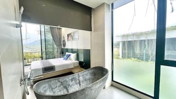 Biệt thự Grand, 4 phòng ngủ | Phòng tắm | Đồ dùng nhà tắm miễn phí, máy sấy tóc, áo choàng tắm