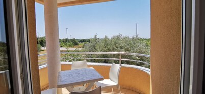 Apartments Gorgi - Garden View