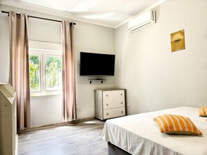 2 bedrooms - Apartments Mia - With Pool (Marina)