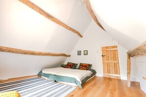 3 Schlafzimmer, Bügeleisen/Bügelbrett, WLAN, Bettwäsche