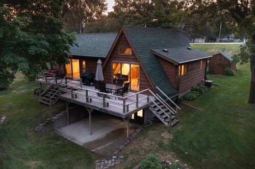 Heilberger Hus [Ottertail Co. A-frame] 
The perfect relaxing LAKE Cabin 