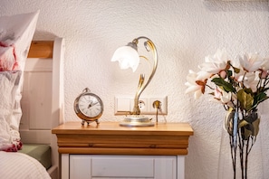 1 chambre, fer et planche à repasser, Wi-Fi gratuit, draps fournis