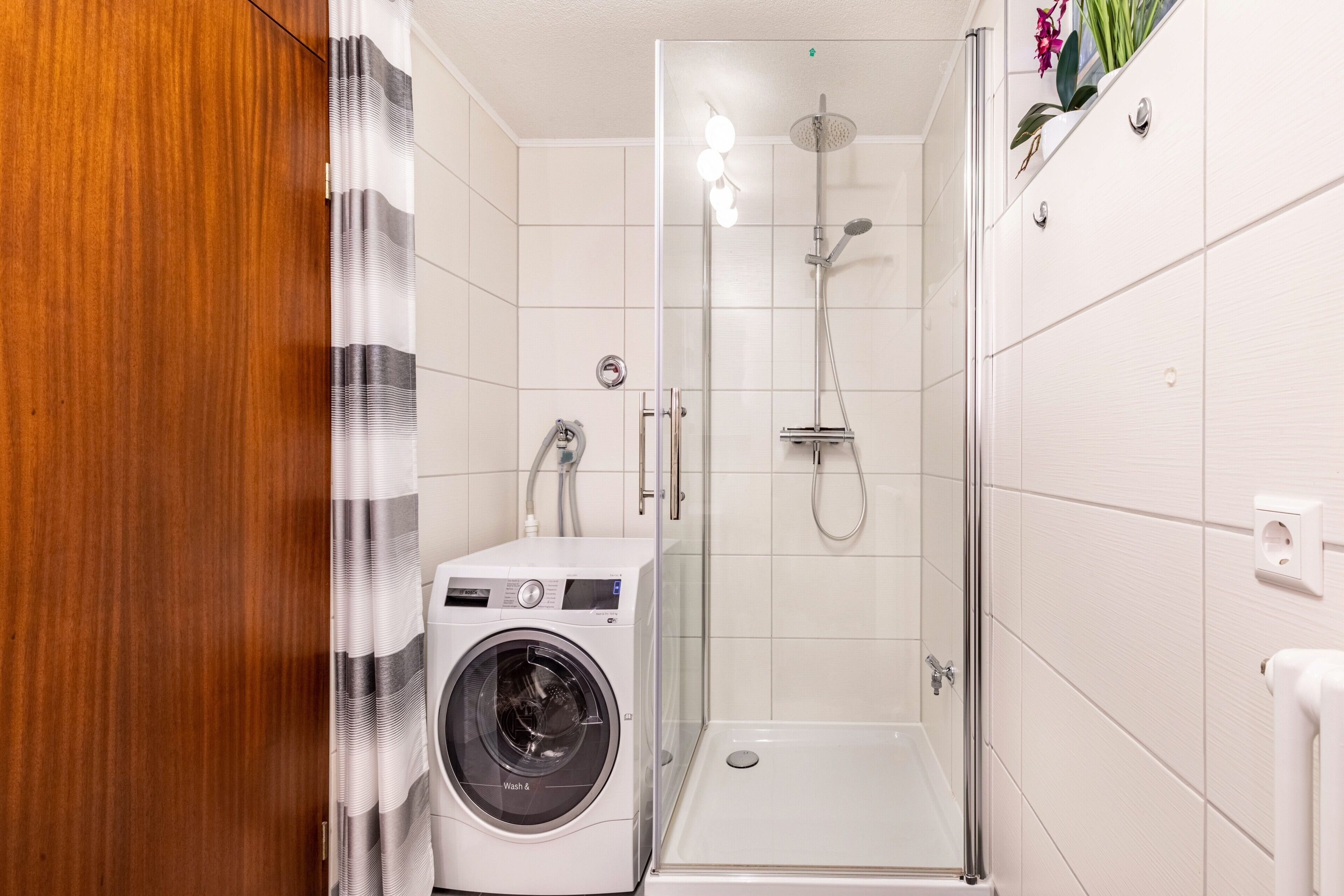 Doccia, asciugacapelli, asciugamani