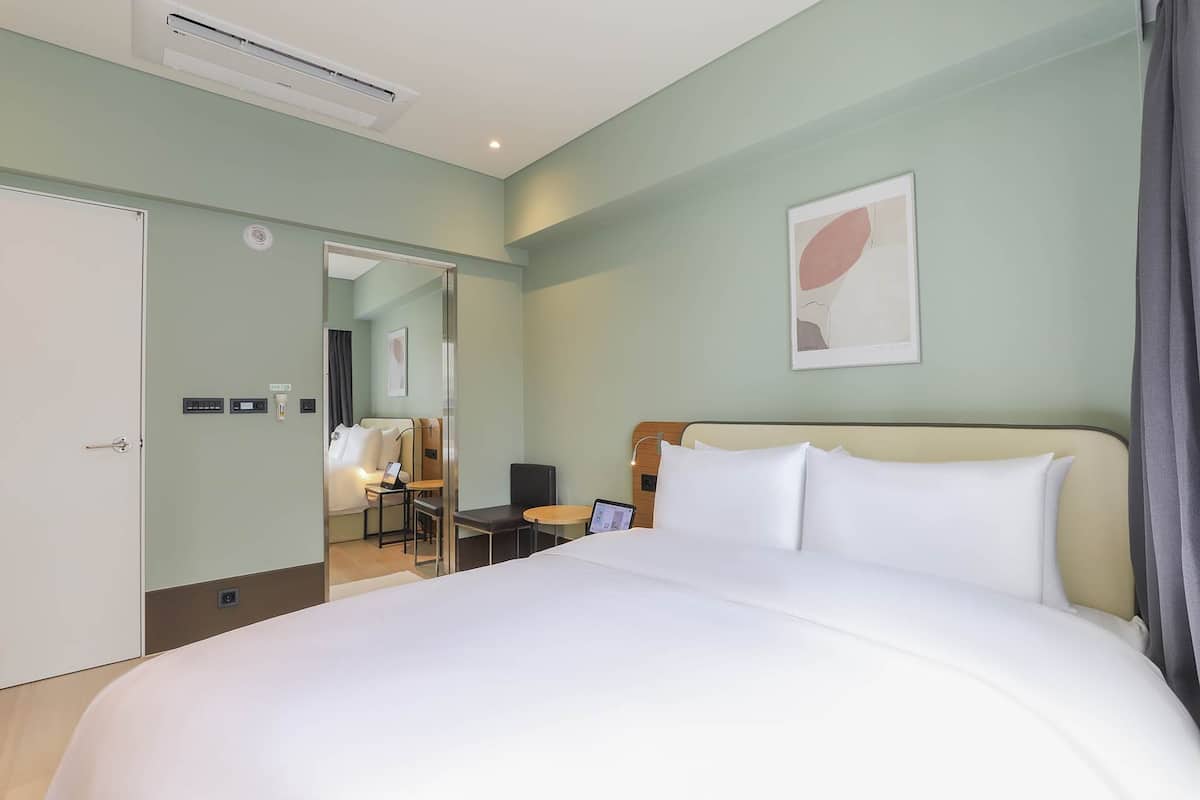 Double Room | WiFi (free)