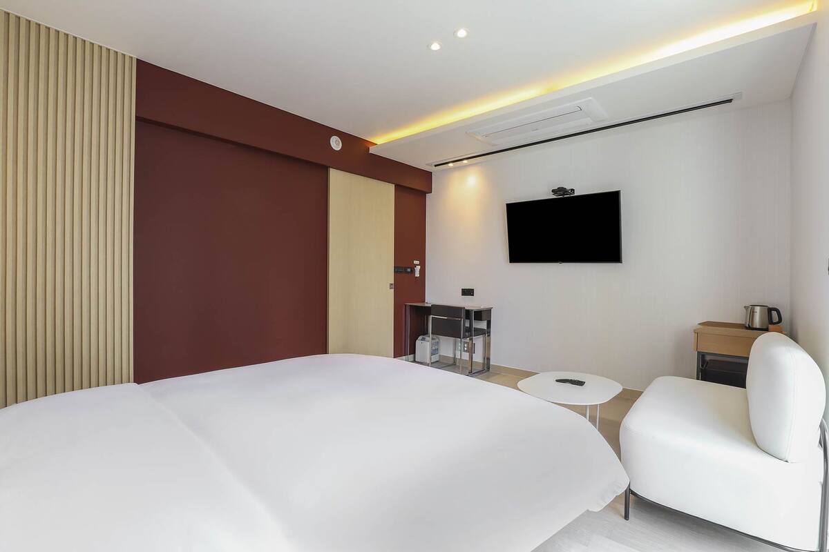 Double Room | WiFi (free)
