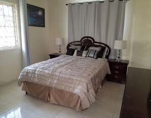 2 bedrooms, iron/ironing board, free WiFi, bed sheets - Reggae falls retreat  (Seaforth)