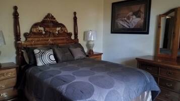 2 Schlafzimmer, Bügeleisen/Bügelbrett, kostenloses WLAN, Bettwäsche