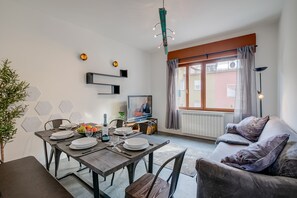 Living area - Appartamento Silvia, Riva del Garda, Italy (Riva del Garda)