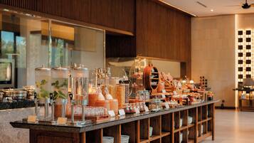 Desayuno buffet incluido todos los días